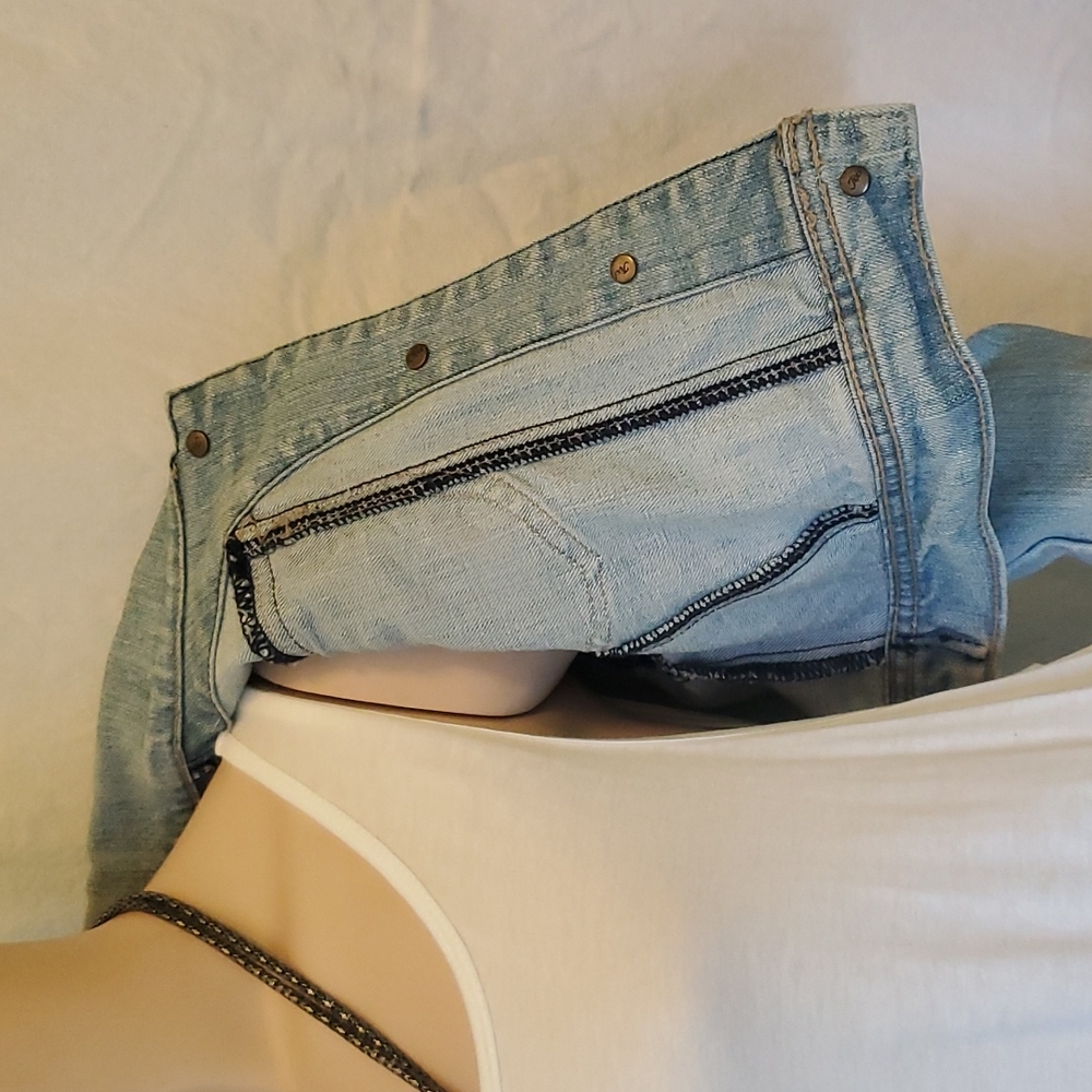 Tixi Cropped Denim Jacket - Picture 8 of 13